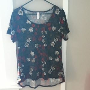 Lula Roe classic tee